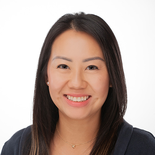 Anh Lu headshot
